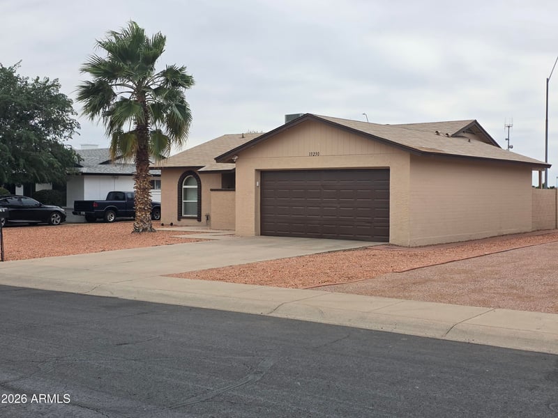 13230 42nd Dr, Phoenix, AZ 85029