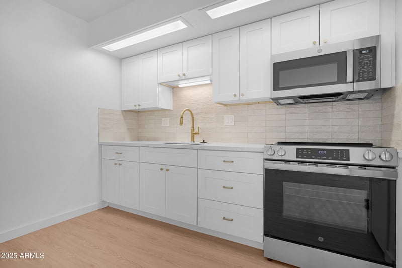 13231 98th Ave #F, Sun City, AZ 85351