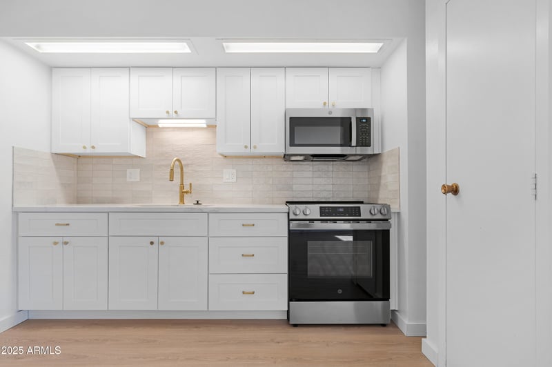 13231 98th Ave #F, Sun City, AZ 85351