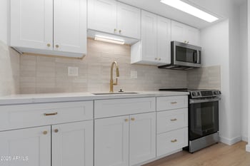 13231 98th Ave #F, Sun City, AZ 85351