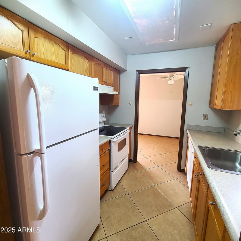 13232 98th Ave #E, Sun City, AZ 85351