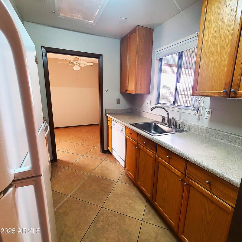 13232 98th Ave #E, Sun City, AZ 85351