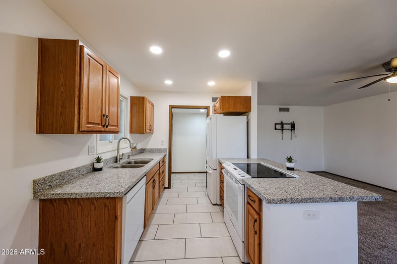 13232 N 98th Ave #M, Sun City, AZ 85351