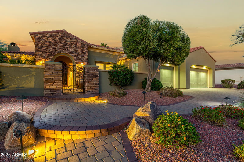 13232 W Los Bancos Dr, Sun City West, AZ 85375
