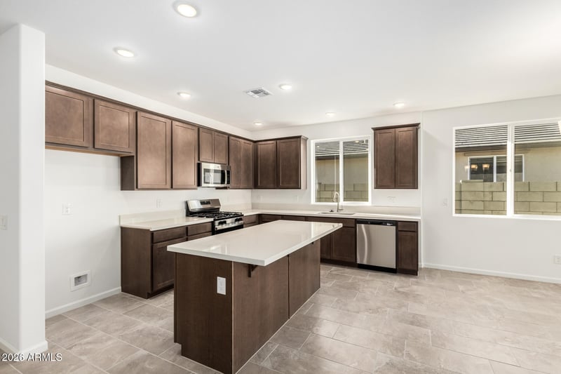 13232 Ranch Gate Rd, Peoria, AZ 85383