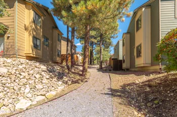 1324 Chubs Way, Flagstaff, AZ 86001