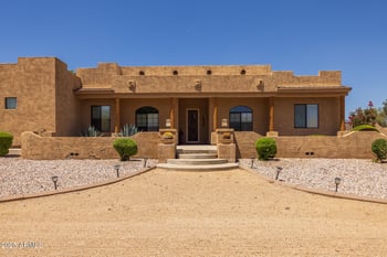 1324 Lavitt Ln, Phoenix, AZ 85086