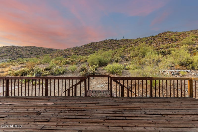 1324 W Shangri La Rd, Phoenix, AZ 85029