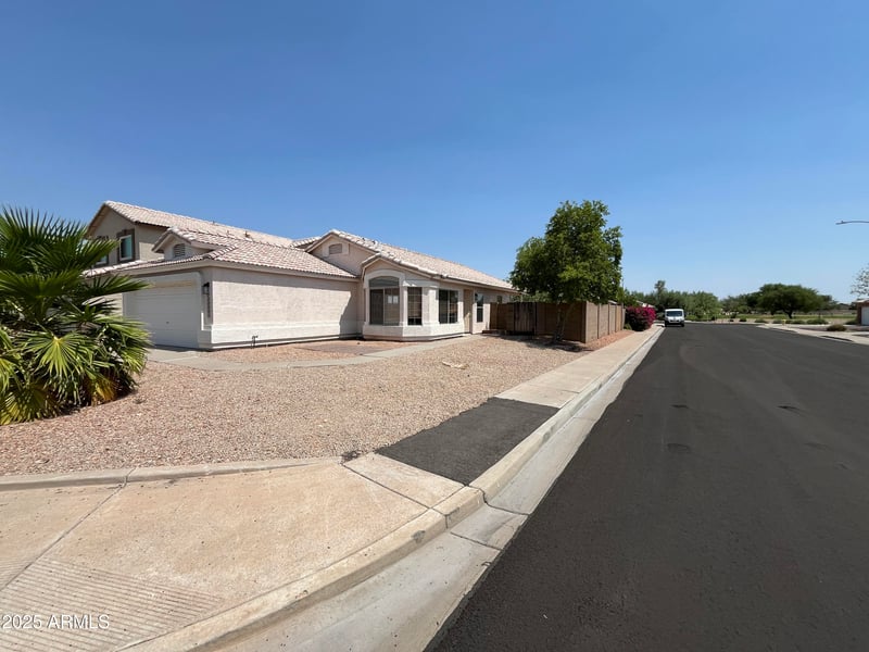 13243 Saguaro Ln, Surprise, AZ 85374