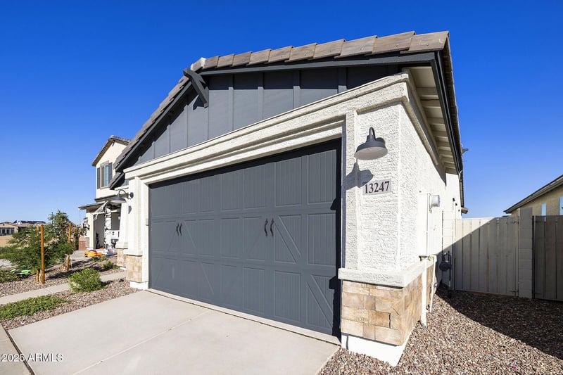 13247 145th Ln, Surprise, AZ 85379