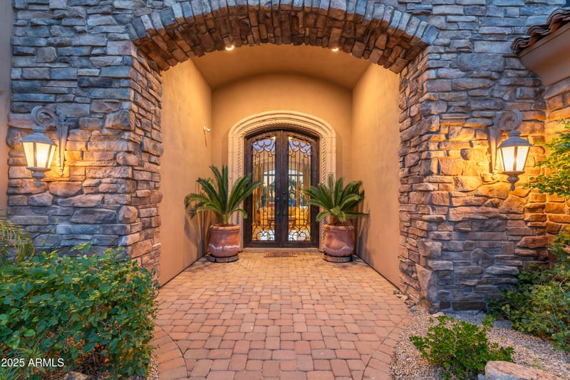 13249 Summit Dr, Scottsdale, AZ 85259