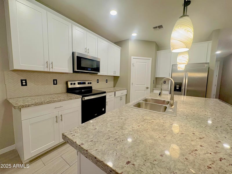 1325 223rd Dr, Buckeye, AZ 85326