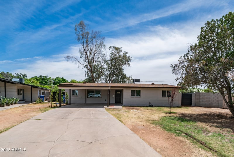 1325 E Avalon Dr, Phoenix, AZ 85014