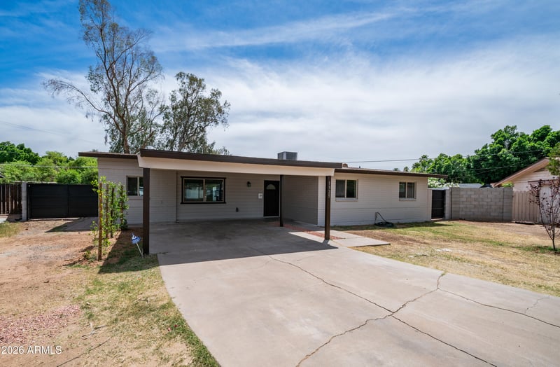 1325 E Avalon Dr, Phoenix, AZ 85014