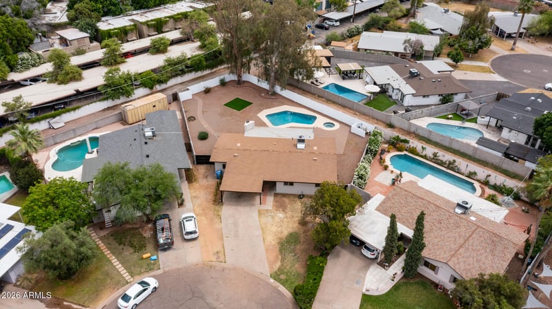 1325 E Avalon Dr, Phoenix, AZ 85014