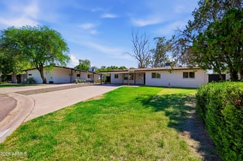 1325 E Avalon Dr, Phoenix, AZ 85014