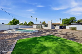 1325 E Avalon Dr, Phoenix, AZ 85014
