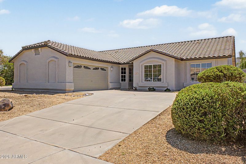 1325 E Constance Way, Phoenix, AZ 85042
