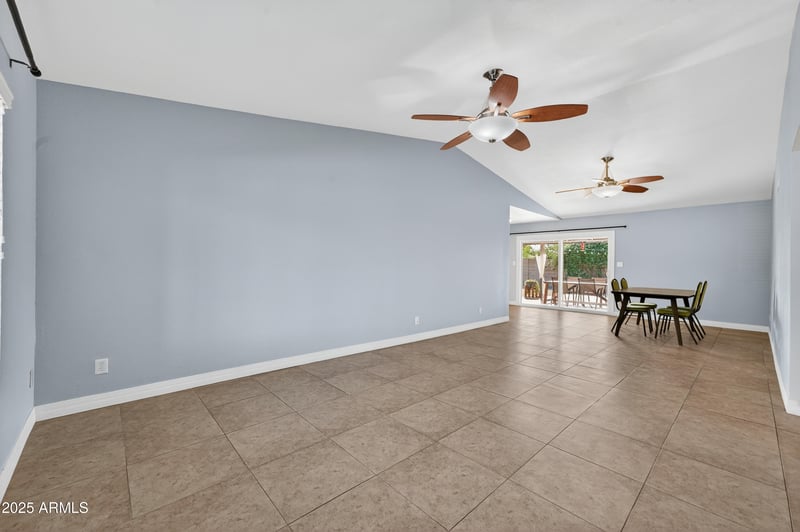 1325 Topeka Dr, Phoenix, AZ 85027