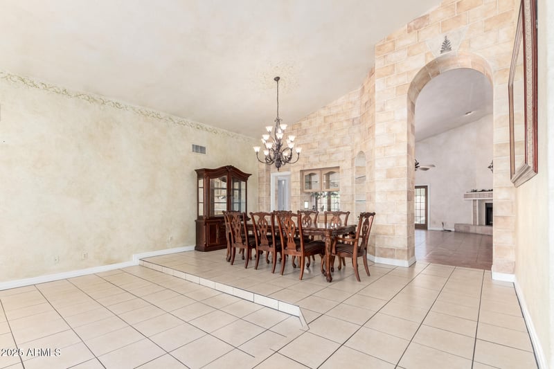 1325 Treasure Cove Dr, Gilbert, AZ 85234