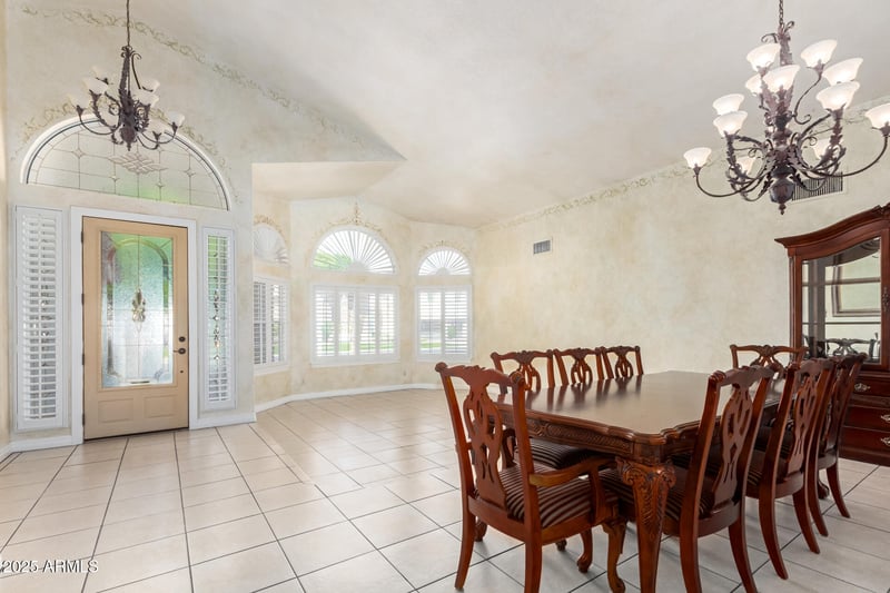 1325 Treasure Cove Dr, Gilbert, AZ 85234