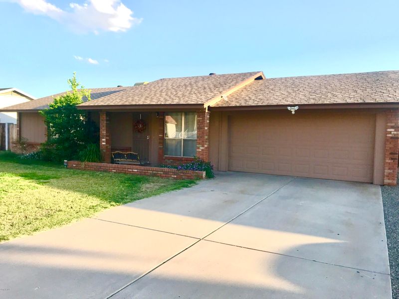 1325 W Behrend Dr, Phoenix, AZ 85027