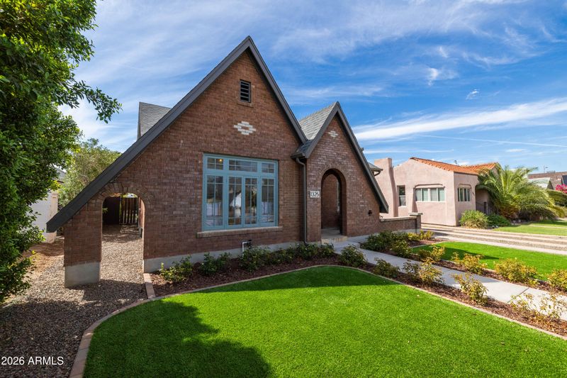 1325 W Willetta St, Phoenix, AZ 85007