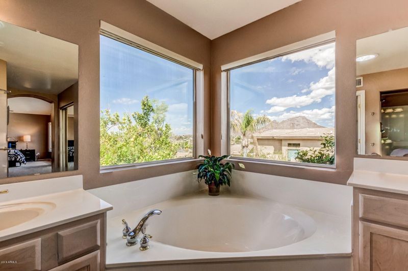 13255 N 13th Pl, Phoenix, AZ 85022
