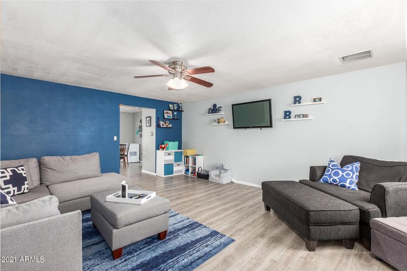 13257 N 38th St, Phoenix, AZ 85032