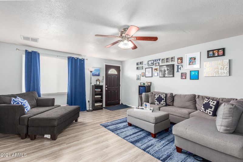 13257 N 38th St, Phoenix, AZ 85032