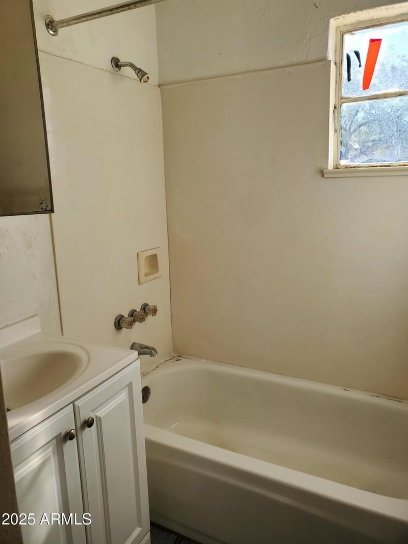 1326 Diamond St, Phoenix, AZ 85006