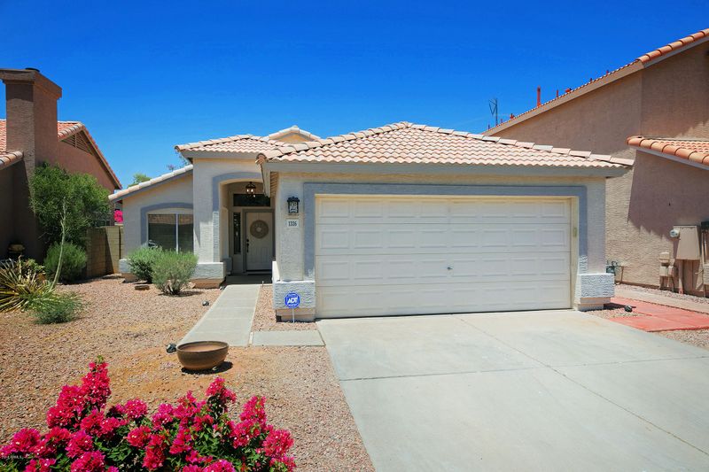 1326 E Vaughn Ave, Gilbert, AZ 85234