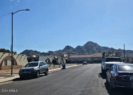 1326 E Vista Ave, Phoenix, AZ 85020