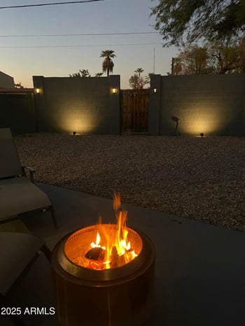 1326 Earll Dr, Phoenix, AZ 85014