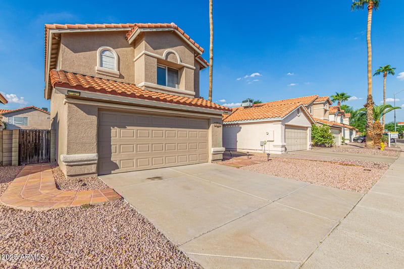 1326 Helena Dr, Phoenix, AZ 85022