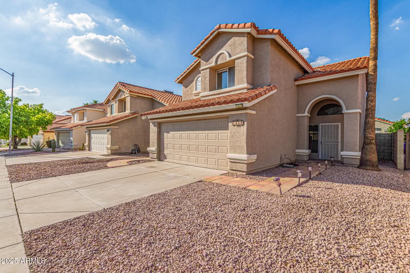 1326 Helena Dr, Phoenix, AZ 85022
