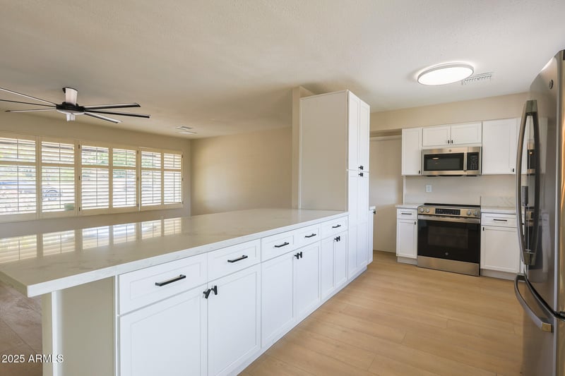 1327 Dunlap Ave, Phoenix, AZ 85021
