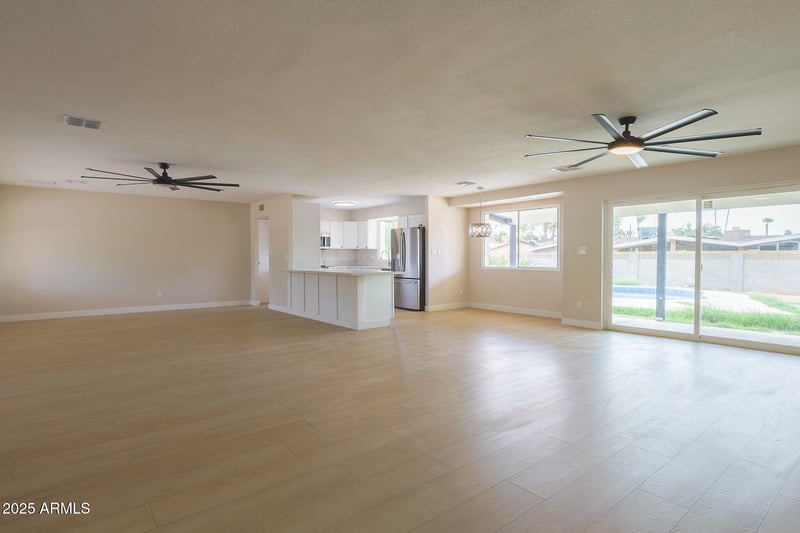 1327 Dunlap Ave, Phoenix, AZ 85021