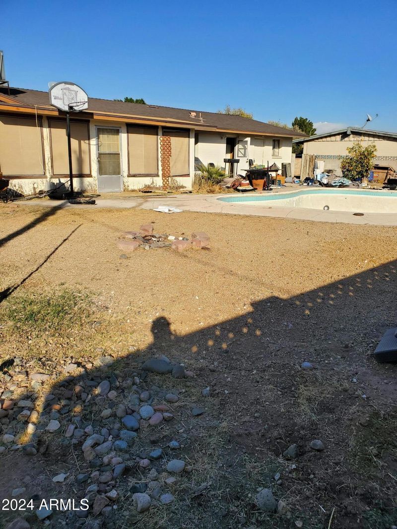 1327 W Dunlap Ave, Phoenix, AZ 85021