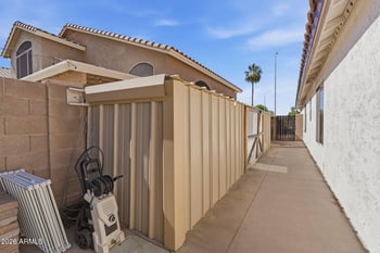 1327 Lark Dr, Chandler, AZ 85286