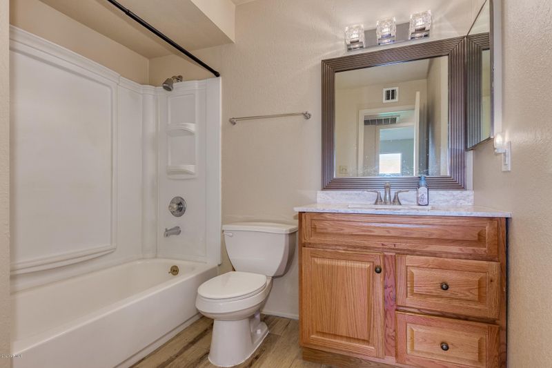 1328 W Rosemonte Dr, Phoenix, AZ 85027