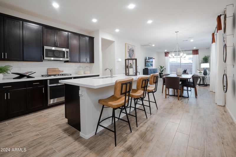 13280 146th Ln, Surprise, AZ 85379