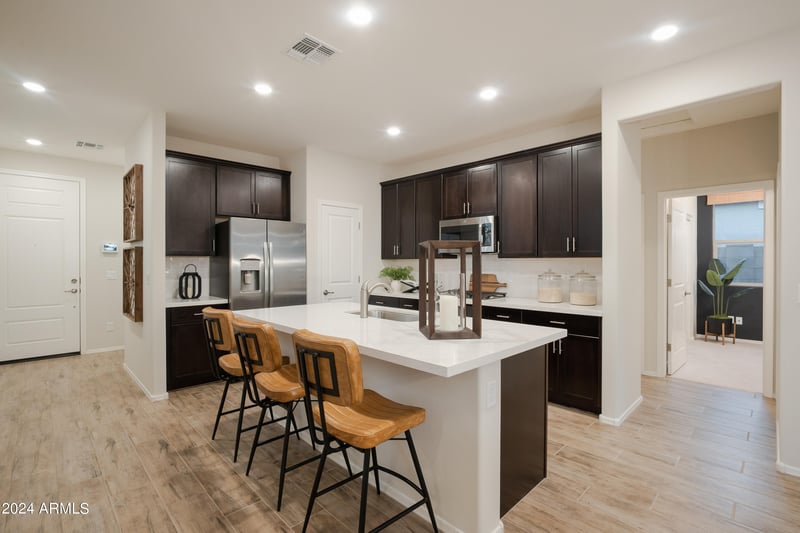 13280 146th Ln, Surprise, AZ 85379