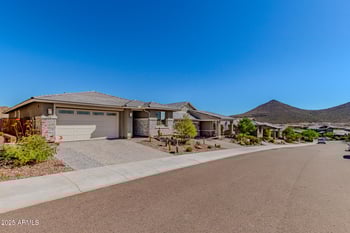 13286 Red Range Way, Peoria, AZ 85383