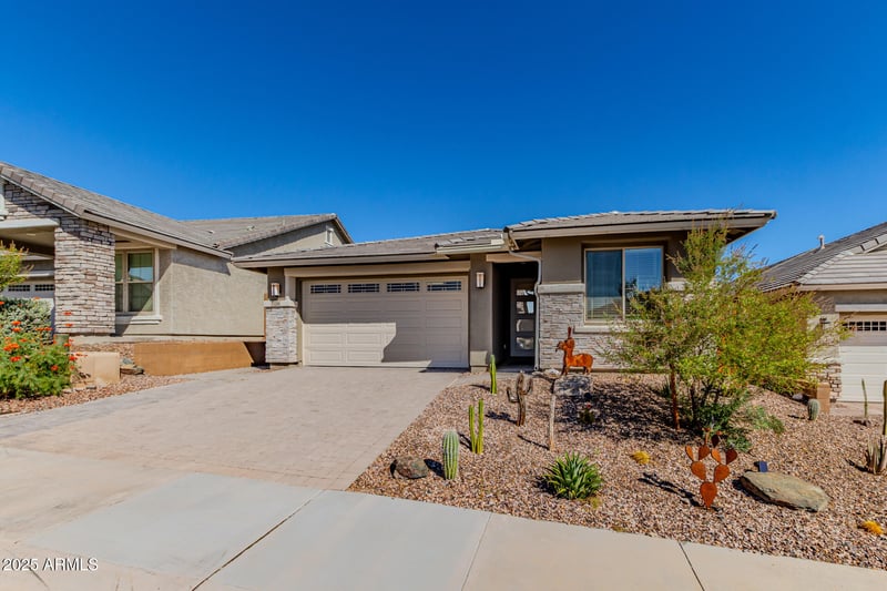 13286 Red Range Way, Peoria, AZ 85383