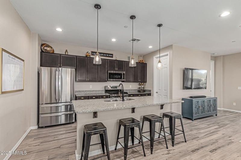 13286 Red Range Way, Peoria, AZ 85383