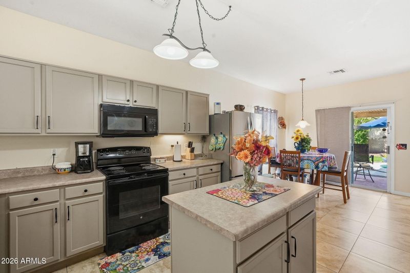 13286 W Redfield Rd, Surprise, AZ 85379