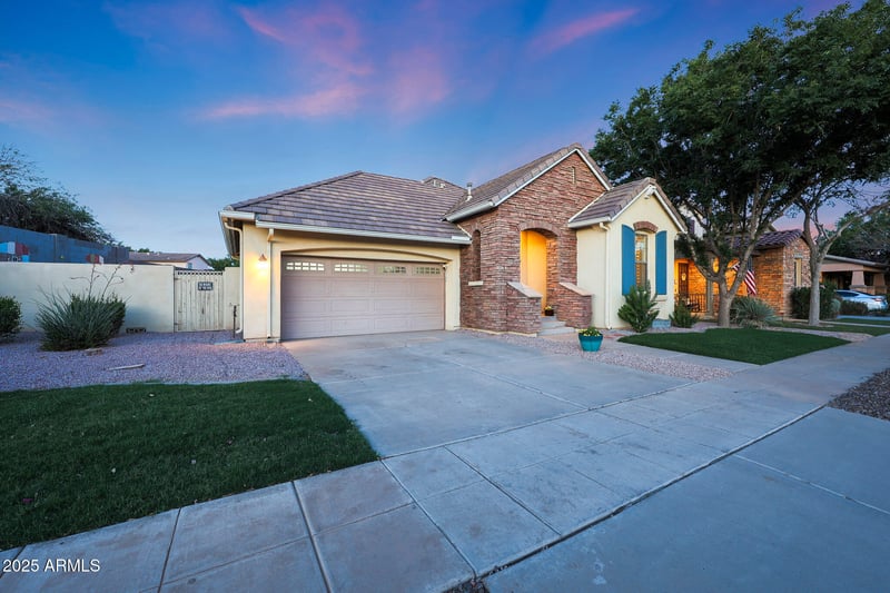 13295 153rd Ln, Surprise, AZ 85379