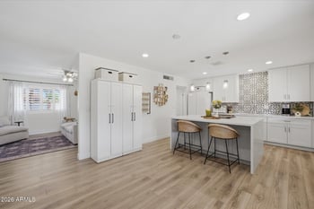 133 Alameda Dr, Tempe, AZ 85282
