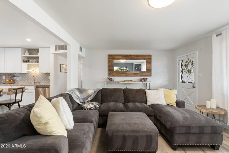 133 Pierce St, Tempe, AZ 85288